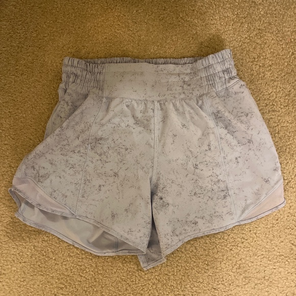 lululemon athletica Pants - Gravel Dust Pastel Blue/Multi Lululemon Hotty Hot High-Rise Lined Short 4”